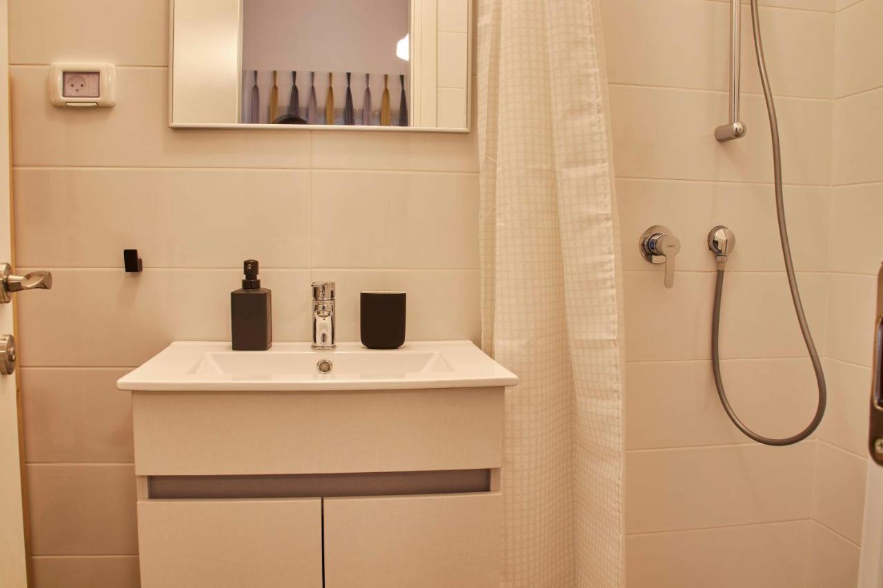 Roza Apartment Tel Aviv Bagian luar foto
