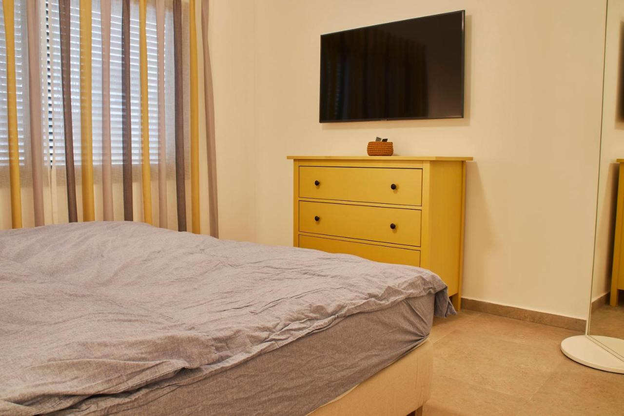 Roza Apartment Tel Aviv Bagian luar foto